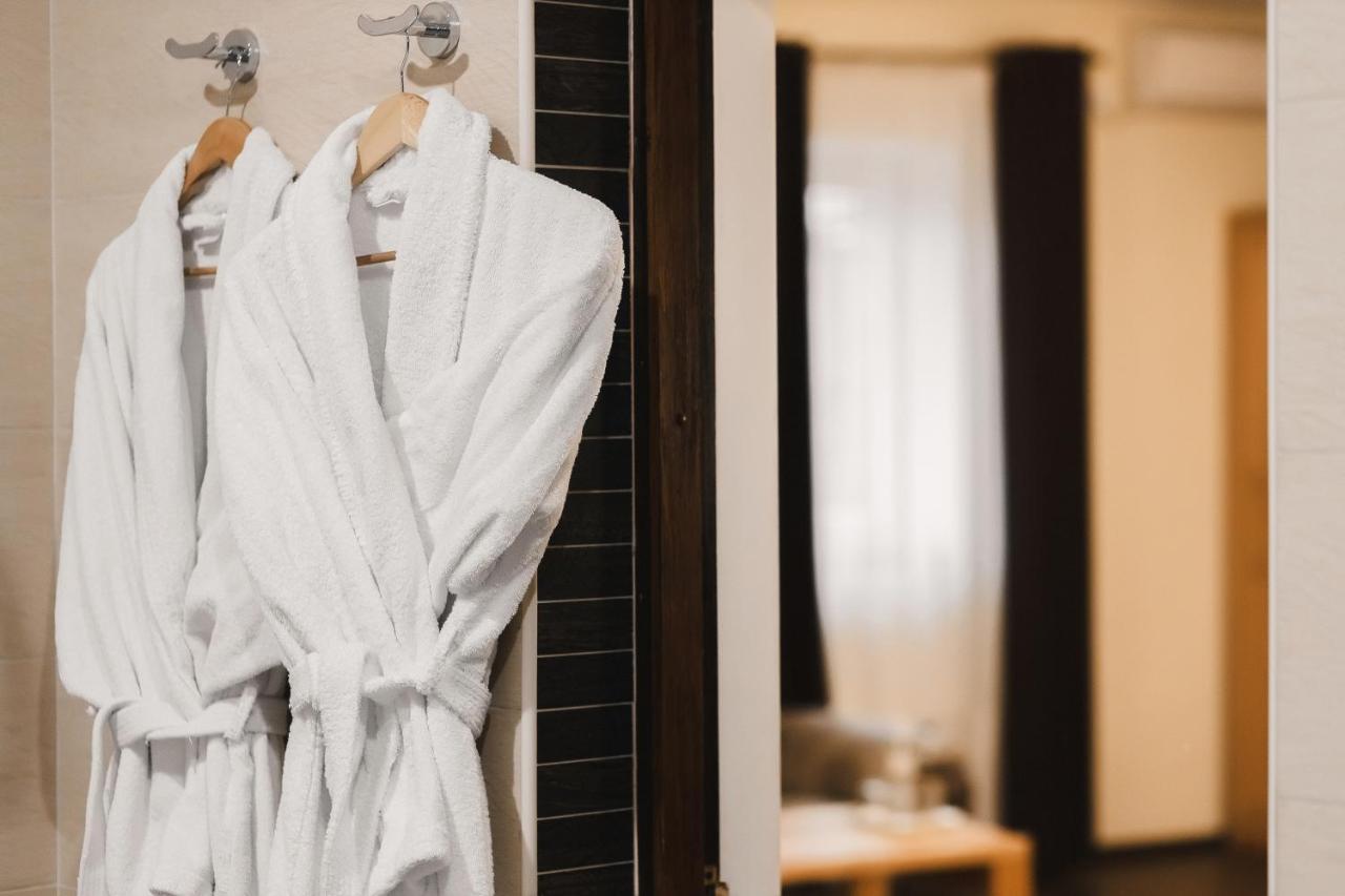 Sofia Hotel Velka Omeljana Eksteriør bilde